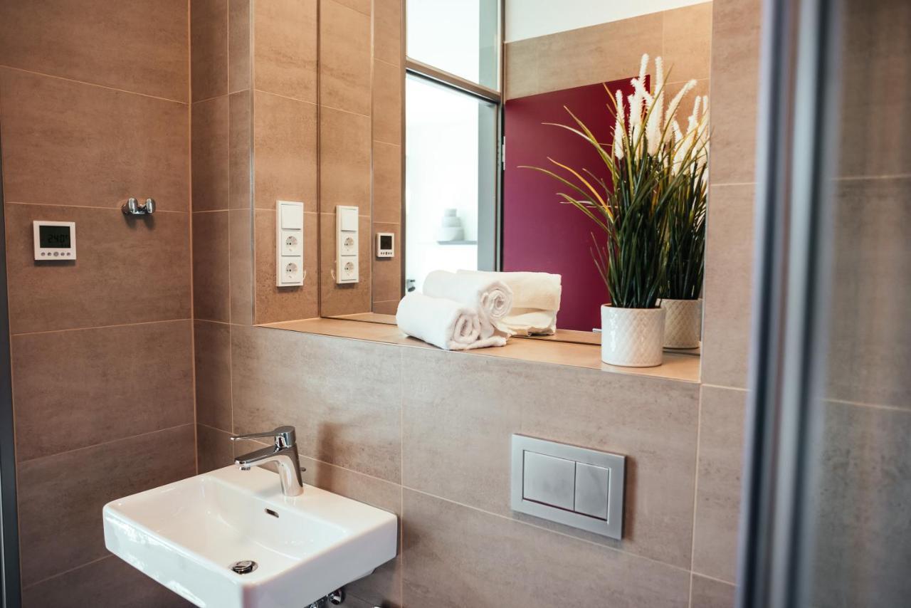 The Rix & Suites Near Sbahn Neukolln Berlino