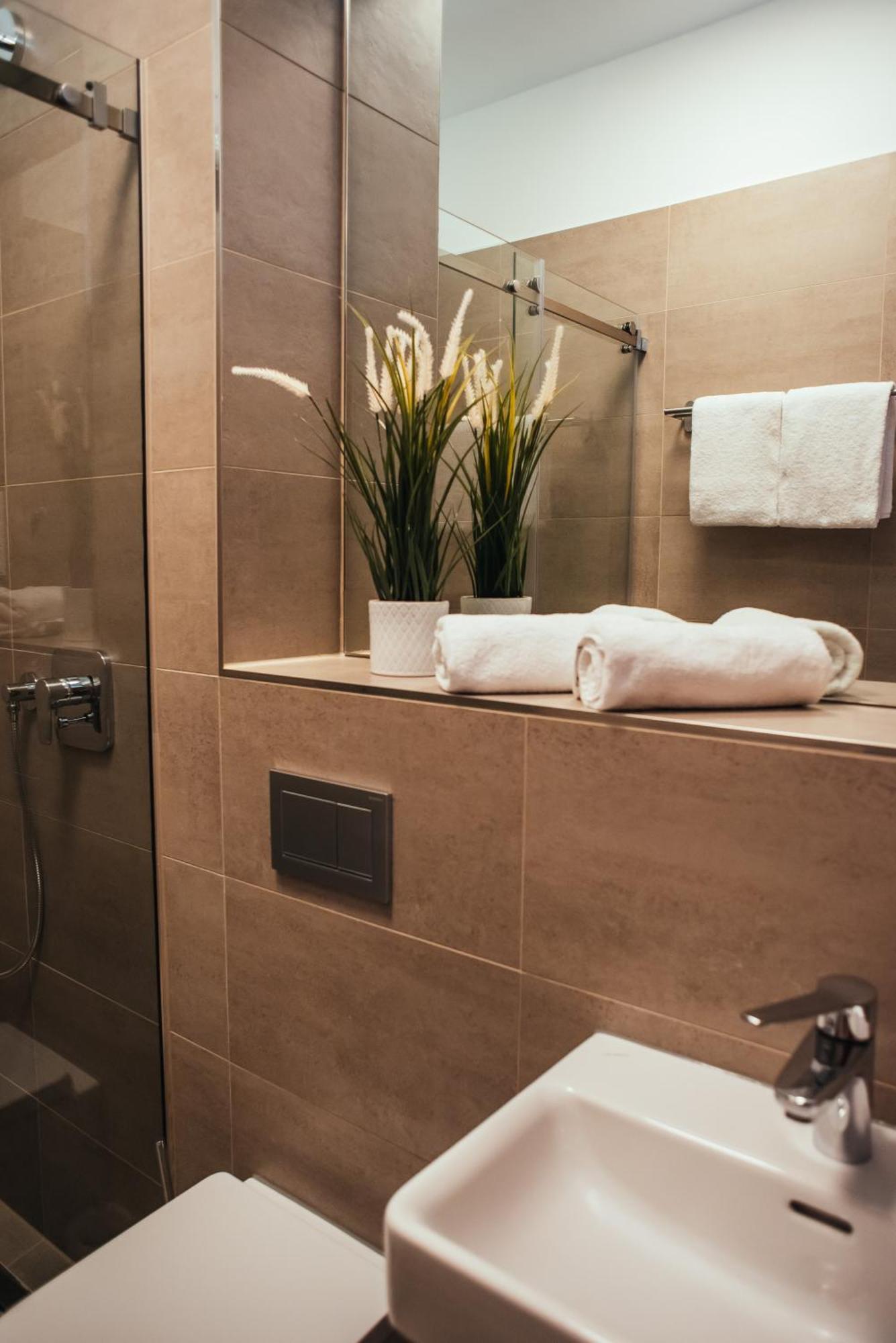 The Rix & Suites Near Sbahn Neukolln Appartamento *