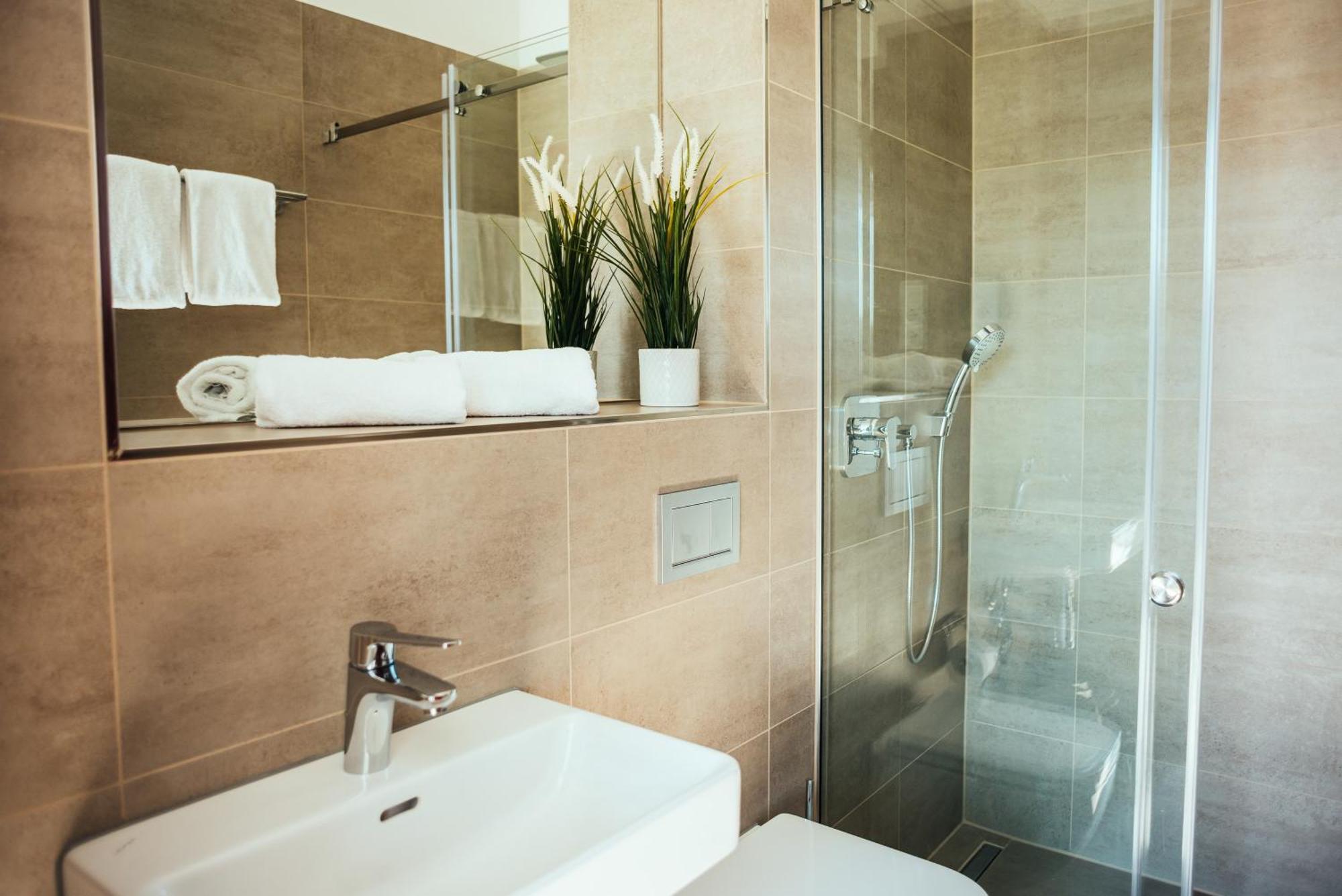 The Rix & Suites Near Sbahn Neukolln Berlino